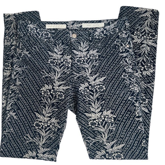 Pilcro and the Letterpress Jean Floral Serif Needlecord Blue Pants Size 29 - Picture 3 of 11